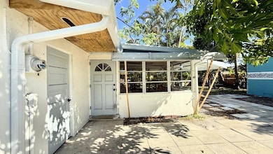 802 Lytle St, West Palm Beach, FL 33405 - photo 6