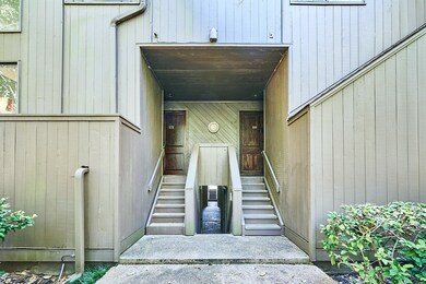 378 Litchfield Ln, Houston, TX 77024 - photo 2