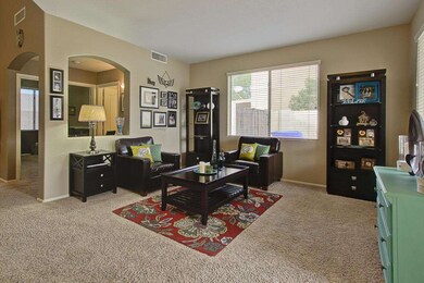 005_Formal Living