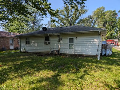 538 Harrison St, Anderson, IN 46012 - photo 3