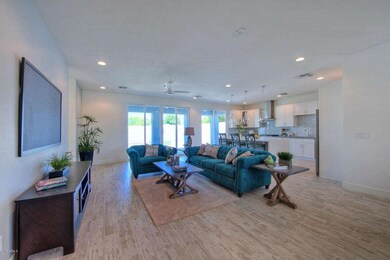 4410N33rdpl004