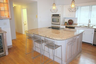 177 Edgewater Dr, Pembroke, MA 02359 - photo 2