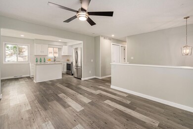 006__W 2684 Moundcrest St-003