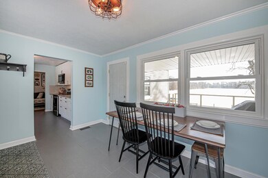 6 Dining Room