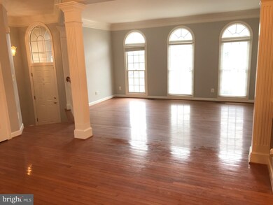 12453 Rose Path Cir, Fairfax, VA 22033 - photo 3