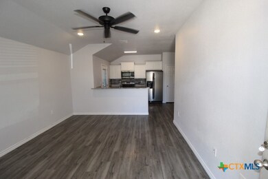 134 Wind Ridge Dr unit A, Copperas Cove, TX 76522 - photo 3