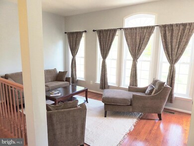 3317 Beechcliff Dr, Alexandria, VA 22306 - photo 3