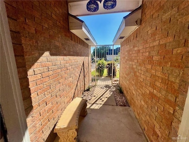 7513 N 40th St, McAllen, TX 78504 - photo 2