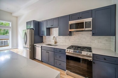 46 Union St unit 11, Weymouth, MA 02190 - photo 5