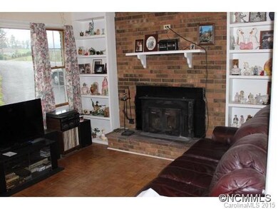 13 Mountain View Rd, Burnsville, NC 28714 - photo 4