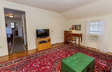 79 Lake Ave unit 3, Saratoga Springs, NY 12866 - photo 5