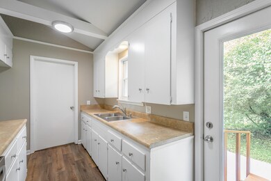 42 Hall Dr, La Fayette, GA 30728 - photo 3