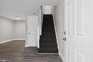 5706 Mitchell Rd, Levittown, PA 19057 - photo 4