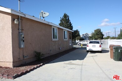 1502 W 153rd St, Compton, CA 90220 - photo 4