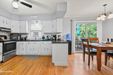 83 Devonshire Dr, Cheshire, MA 01225 - photo 4