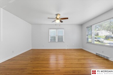 6156 Walnut St, Omaha, NE 68106 - photo 6