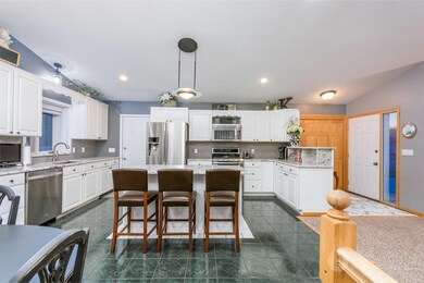 9 Kitchen - Copy - Copy
