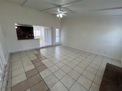 1810 Red Oak Ln, Carrollton, TX 75007 - photo 4