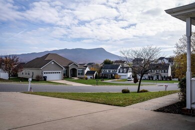 310 Rachel Dr, Penn Laird, VA 22846 - photo 4