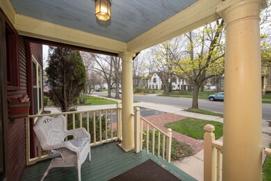 709 N Sheridan Rd, Waukegan, IL 60085 - photo 3