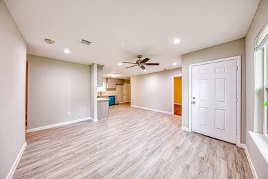 6806 Peyton St, Houston, TX 77028 - photo 7