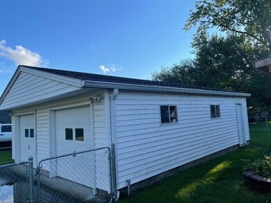 657 Walnut St, Whiteland, IN 46184 - photo 3