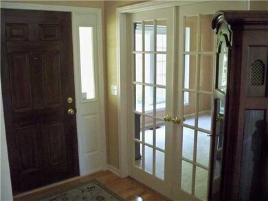 2125 Walmar Dr, Lansing, MI 48917 - photo 2