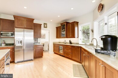 901 Trumpington Ln, Arnold, MD 21012 - photo 4