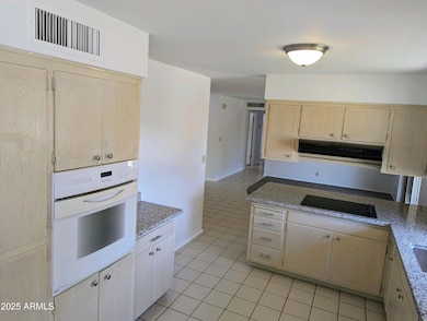 4221 E Sahuaro Dr, Phoenix, AZ 85028 - photo 5