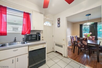 832 Bergen Ave, Linden, NJ 07036 - photo 6