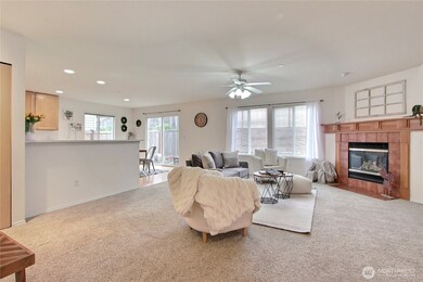 2702 Meyer St, Dupont, WA 98327 - photo 5