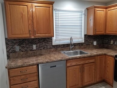 4361 Winfield St, Emmaus, PA 18049 - photo 6