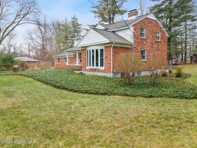 60-web-or-mls-705StDavidsLn_60