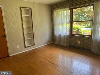 5508 Dunrovin Ln, Perry Hall, MD 21128 - photo 3