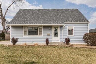 3510 Dennis Dr NW, Cedar Rapids, IA 52405 - photo 2