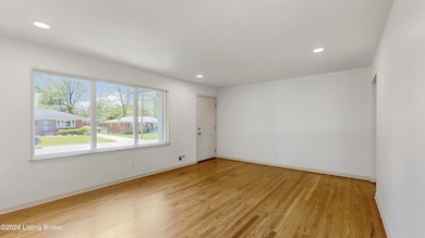 6019 Apex Dr, Louisville, KY 40219 - photo 7