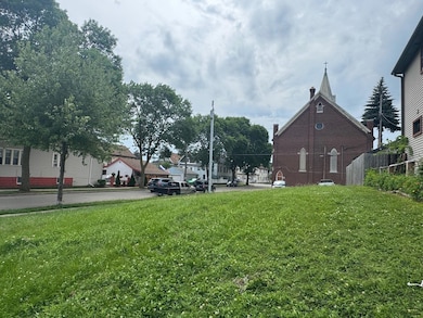 2361 S 10th St, Milwaukee, WI 53215 - photo 3