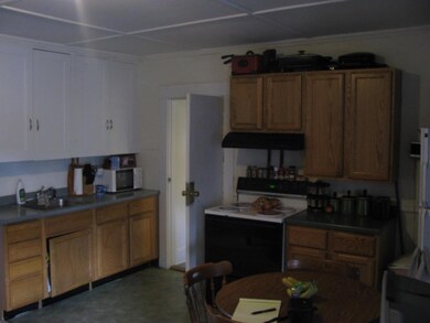 139 South St, Littleton, NH 03561 - photo 2