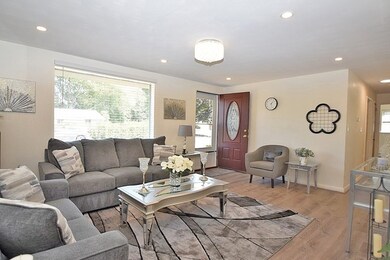 22 Devine Rd, Randolph, MA 02368 - photo 4