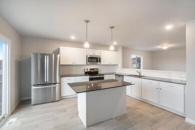 SVW056-i2280-Kitchen1