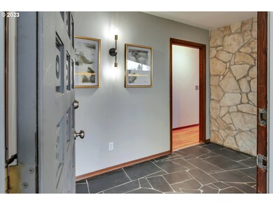 Entrance/Foyer