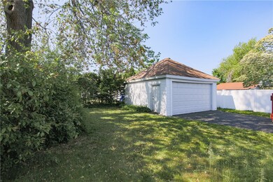 103 Benedict St, Pawtucket, RI 02861 - photo 6