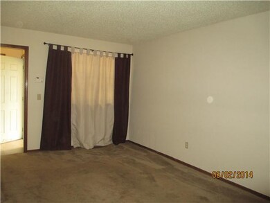 800 Robin Hill Rd, Edmond, OK 73003 - photo 3