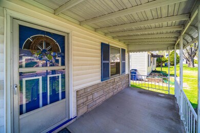 2201 Barrymore Ave-13