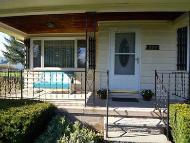 Exterior Front Enjoy the front porch!