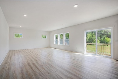 ELM171-T3100 V8.1 - Great Room