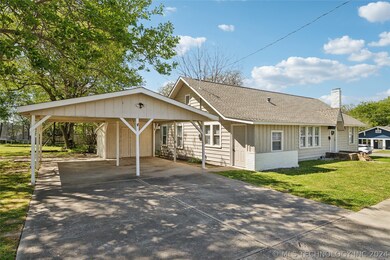 307 N Oklahoma Ave, Tahlequah, OK 74464 - photo 2