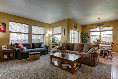 1312 NW 18th St, Redmond, OR 97756 - photo 5