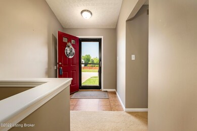 8803 Teak Dr, Louisville, KY 40228 - photo 4