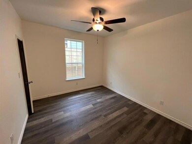 617 W Parnell St, Denison, TX 75020 - photo 5